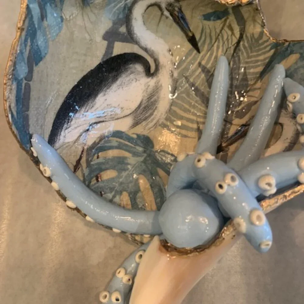 Handmade Shell Art Decor (light blue octopus) - Picture 5 of 7